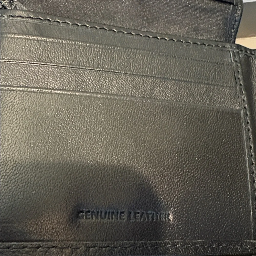 Kenneth Cole Reaction wallet/ card holder  unisex  leather black  4 x 3.5 NIB